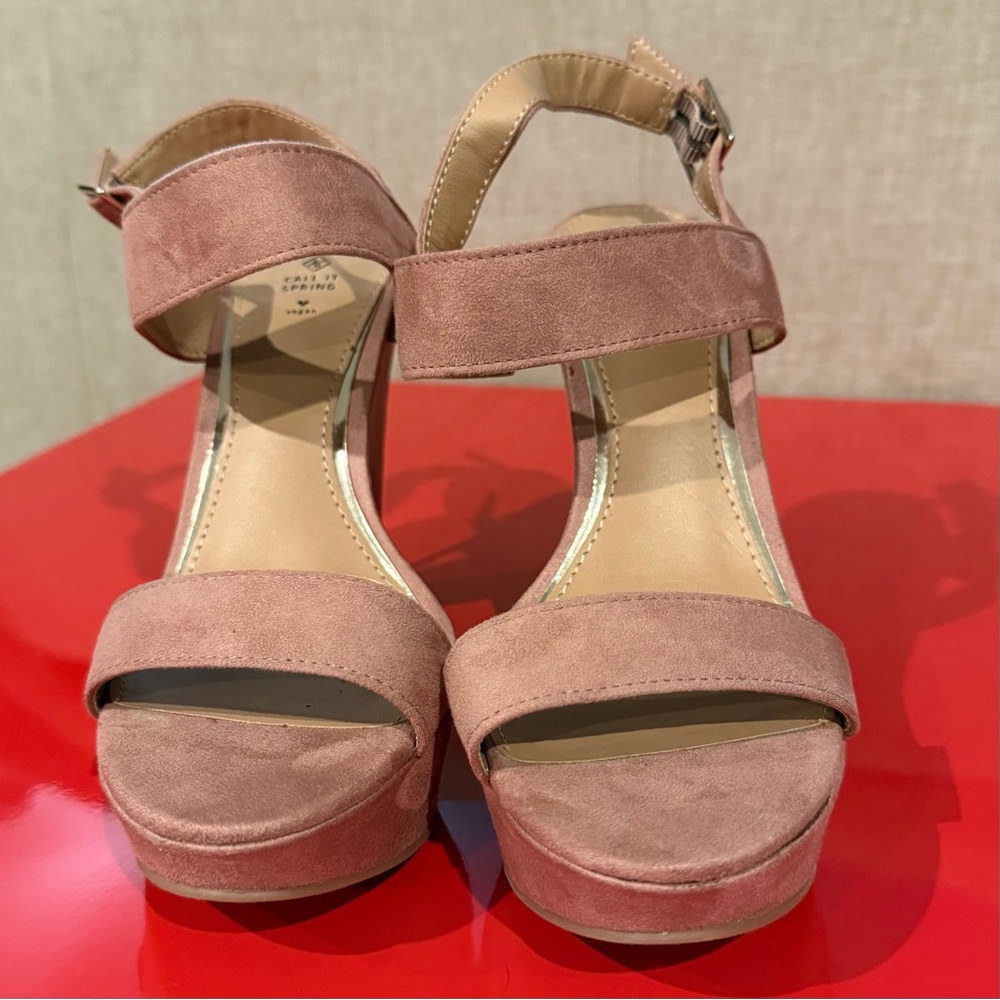 Elegant Pink Suede Women's Sandals‎